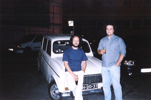 Fernando (right) stood with João and his white Renault 4