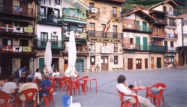A small quaint fishing village near the harbour, a few kilometres east of San Sebastián